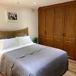 Garden Flat In London