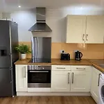Garden Flat In London